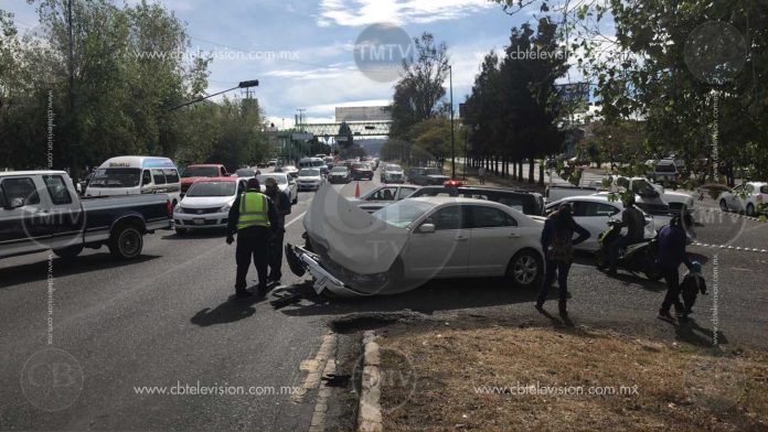 Se registra aparatoso accidente a la altura de las Tijeras