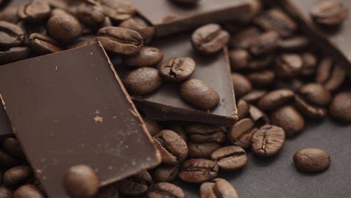 Estudio revela que a las personas malvadas les gusta el chocolate amargo y el café sin azúcar