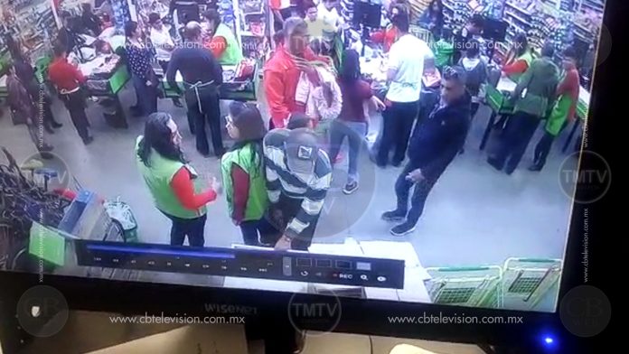 Circula video en redes del asalto en Bodega Aurrerá de Tarímbaro