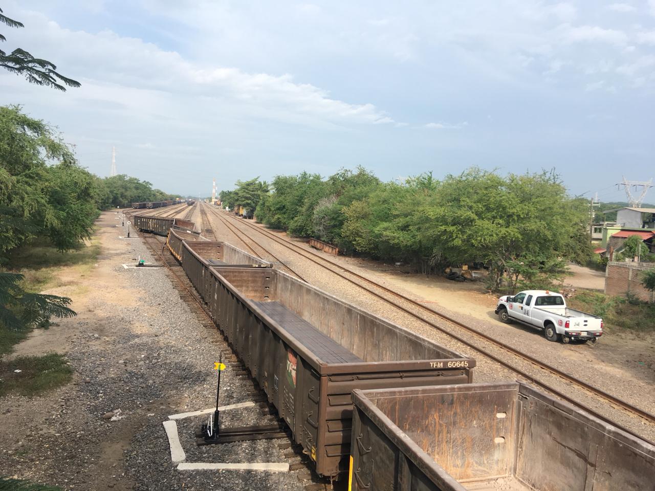 Se descarrilan cuatro vagones del ferrocarril en Lázaro Cárdenas