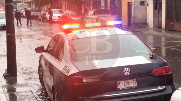 Acordonan calle en colonia moreliana ante el hallazgo de varios casquillos de arma de fuego