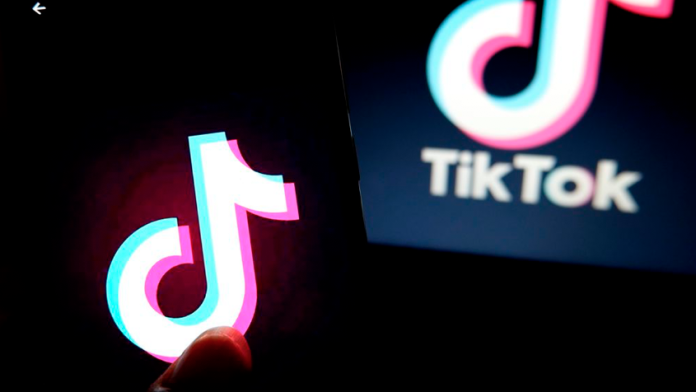 Adolescente transmite su muerte en vivo a través de Tik Tok