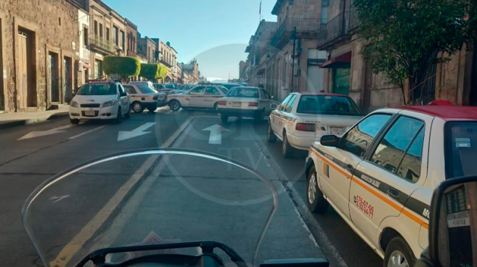 Transportistas se apoderan de la zona centro de Morelia