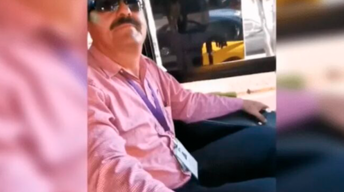 VIDEO: En México, baja a pareja gay de su autobús por besarse
