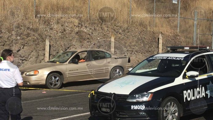 Un ejecutado en la salida Mil Cumbres, hay dos féminas sobrevivientes