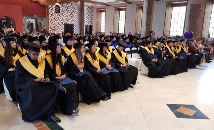 Se gradúan 73 alumnos de la UNID Campus Uruapan