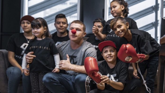 ¡Héroe sin capa! 'Canelo' Álvarez regala tratamientos para niños con cáncer