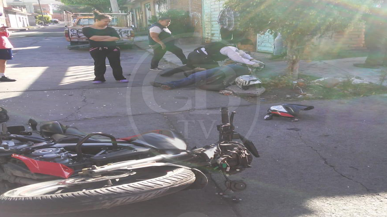 Otro choque de motociclista, ahora en la Nicolás Romero Otro choOtro choque de motociclista, ahora en la Nicolás Romeroque de motociclista, ahora en la Nicolás Romero