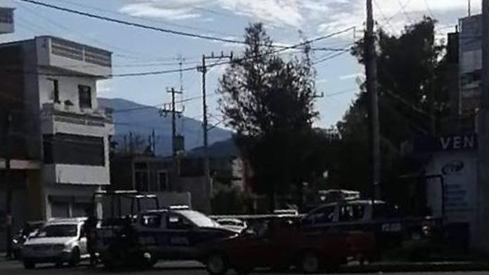 Atacan a balazos a un mecánico en calles de Zamora