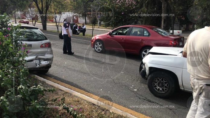 Choque por alcance en la salida a Charo