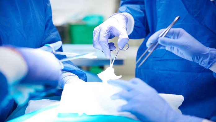 Niña muere tras ser sometida a mutilación genital