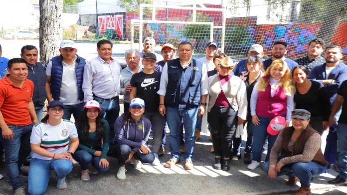 De la mano con la Sedesoh, familias de la Chapultepec Oriente mejoran sus espacios comunes