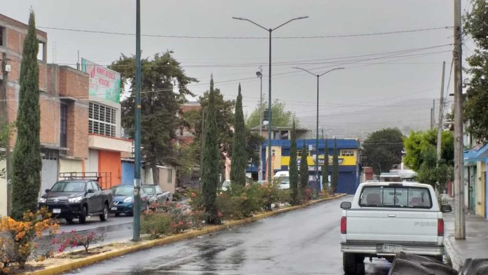 Colonos denuncian fallas en las luminarias de la Col. Eduardo Ruiz de Morelia