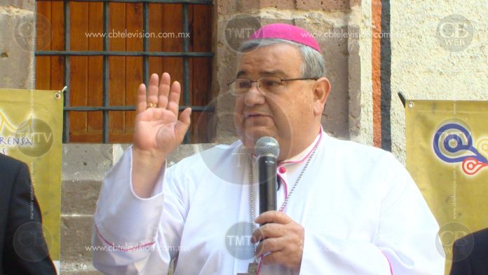 Eliminan saludos de mano y no se comulgara en la boca durante las misas ante llegada de coronavirus: Arzobispo de Morelia