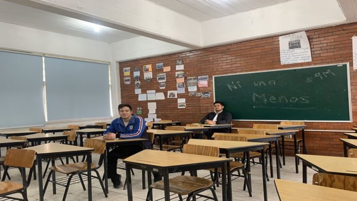 Escuelas, oficinas, bancos, y transporte público casi vacíos tras histórico paro