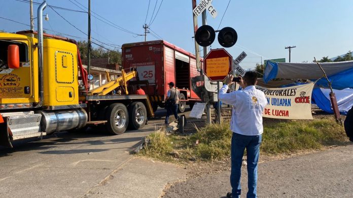 Coadyuva SSP con FGR en liberación de vías férreas, en Uruapan