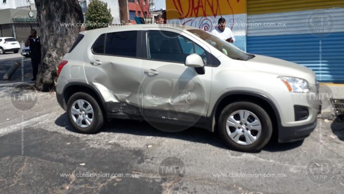 Choque de vehículos en el cruce de Ventura Puente y Casa Mata