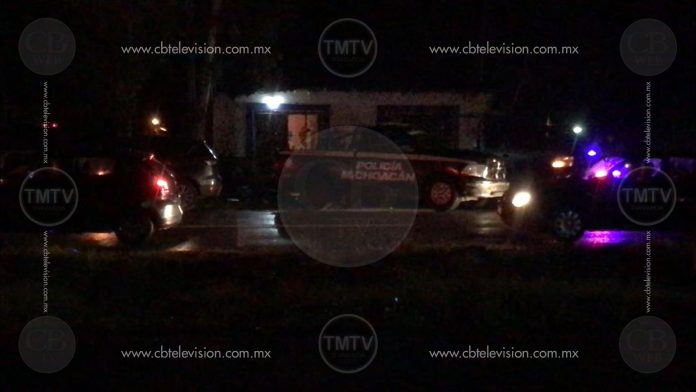 Se meten en su casa para ejecutarlo a balazos enfrente de sus hijos