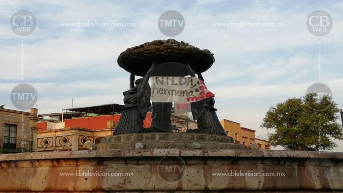Fuente de las Tarascas amanece con una manta