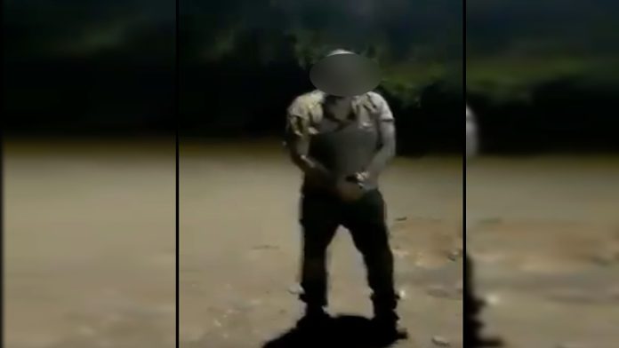 VIDEO (+18): La Nueva Familia Michoacana se graba ejecutando a un presunto integrante del CJNG