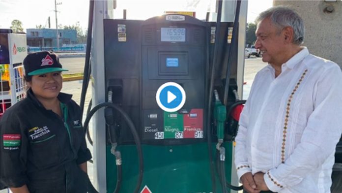 AMLO asegura que él decidió bajar el precio de la gasolina
