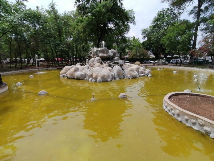 En pésimas condiciones y mal cuidado a la fuente de los patos, señalan morelianos