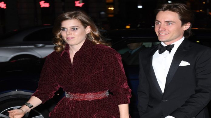 Beatriz de York y Edoardo Mapelli se replantean si es buen momento para celebrar su boda.