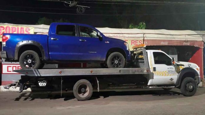 Policía Michoacán recupera camioneta con alteraciones y arresta a un hombre