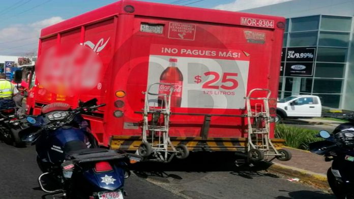 Arrestan a normalista por sustraer camión de la Coca Cola en Periodismo
