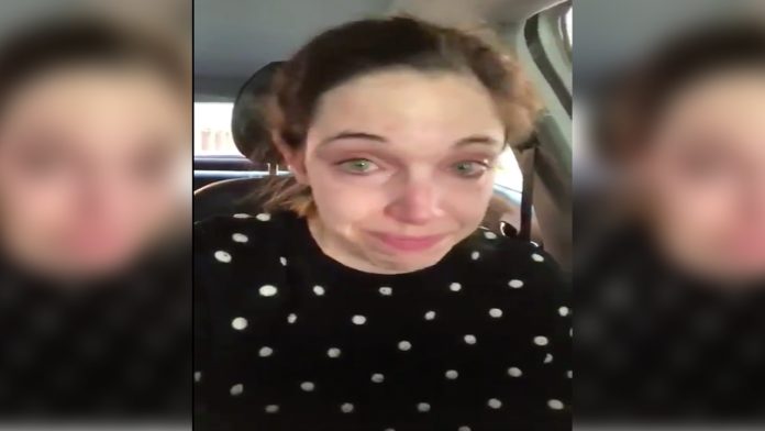 Video: Enfermera española pide entre lágrimas que la población se resguarde en sus hogares