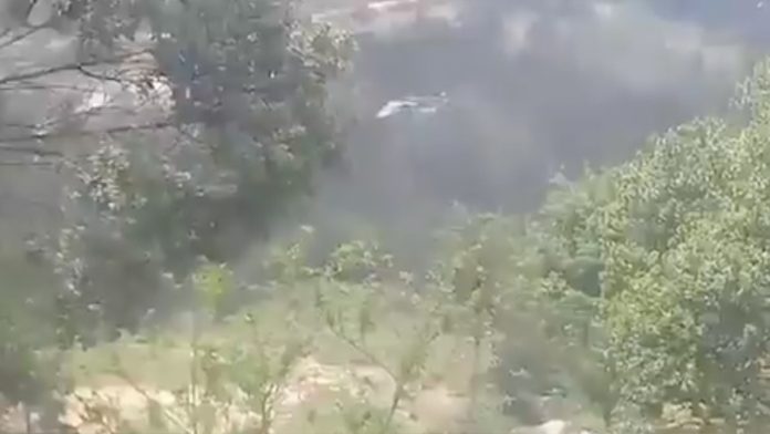 Video: Momento en que helicóptero de soldados mexicanos se desploma