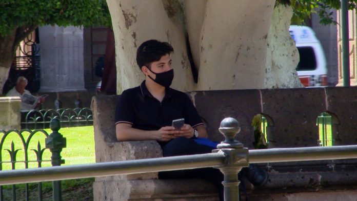 Morelianos inician con medidas de prevención ante presencia de covid-19 en la capital.