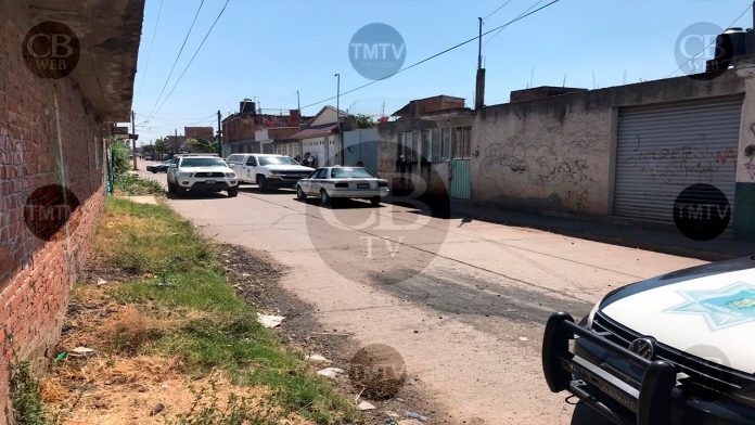 Muere adulto mayor en la banqueta; tenía una cortada en el cuello