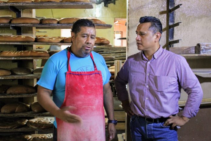 Ciudad de México a 1 de abril de 2020.- El Instituto del Fondo Nacional de la Vivienda para los Trabajadores (Infonavit) también dará facilidades de pago para los patrones que se mantengan al corriente en sus aportaciones, anunció Carlos Torres Piña.