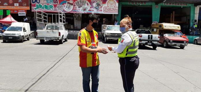 Continúan trabajos preventivos contra en Covid-19 en mercaditos de Morelia