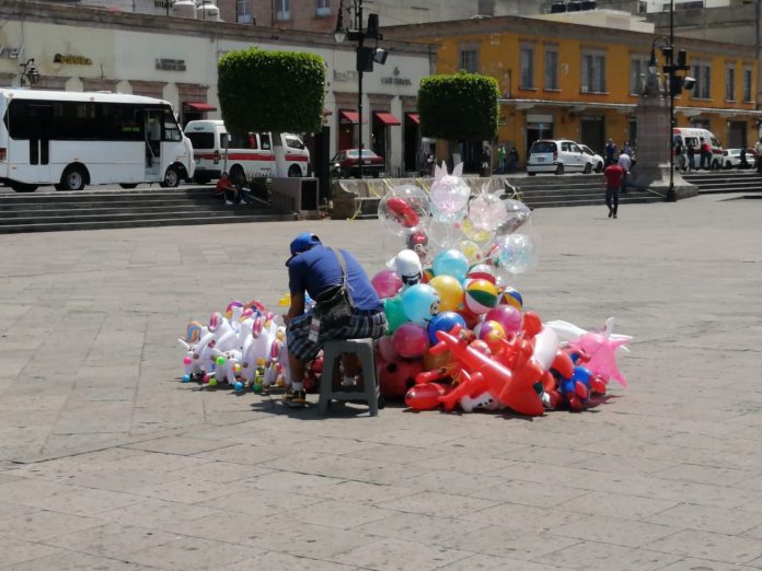 Globeros se ven afectados por falta de ventas este Día del Niño