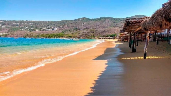 Limpias y sin turistas: Increíbles imágenes de Acapulco durante esta Semana Santa por contingencia