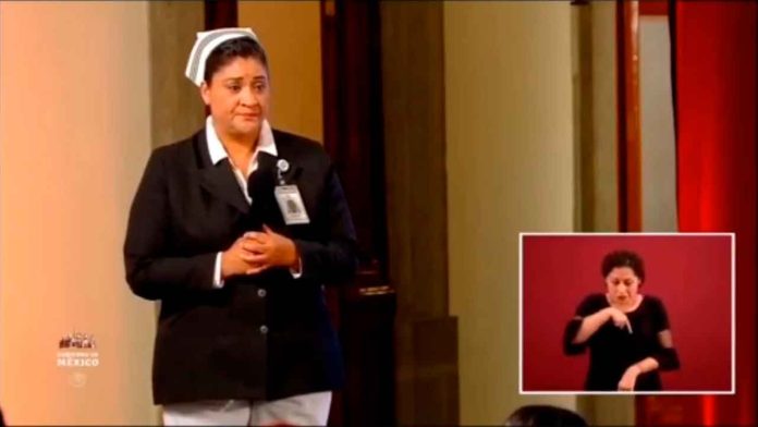 Video: Jefa de enfermería del IMSS llora en plena conferencia por agresiones el contra personal médico
