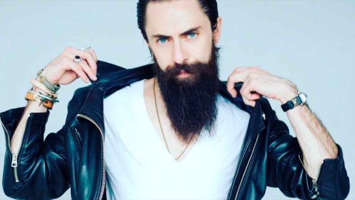 Vocalista de moderato deja la banda y se lanza como solista