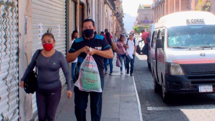 Morelianos a favor del aplazamiento del ciclo escolar.