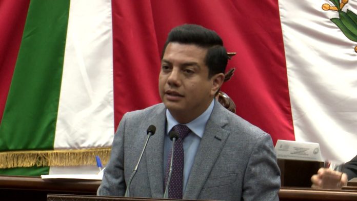 Piden aprobar reforma para apoyo a sector salud.