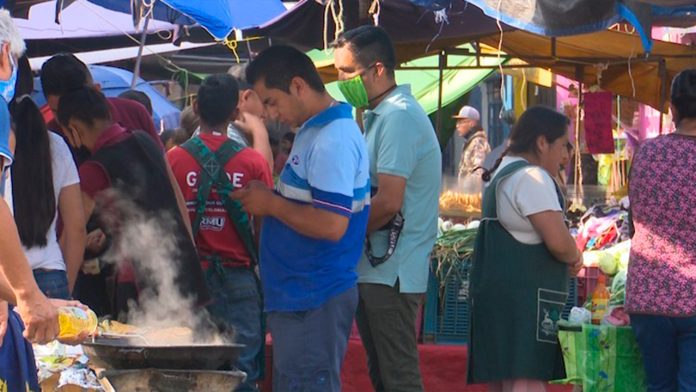 Aglomeración de personas en mercados podría ser un foco rojo de infección