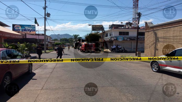 Lo intentan matar a unos pasos de la Comercial Mexicana de Uruapan