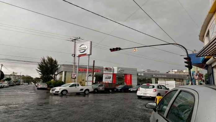WEB: Fallas en el semafoto de Av. Lázaro Cárdenas.