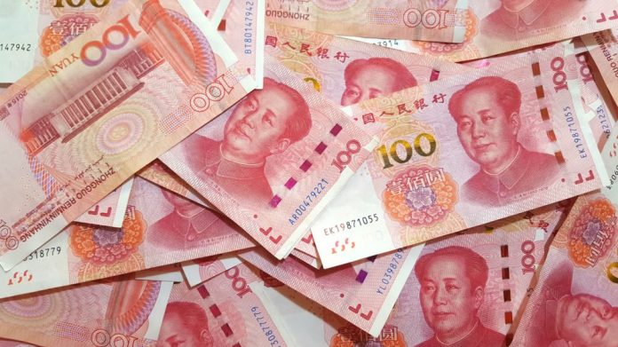 Economía China cae 6.8% por coronavirus