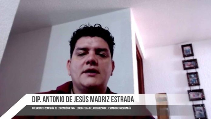 Madriz Estrada presenta ‘Algunas mentiras sobre la Ley Estatal de Educación’
