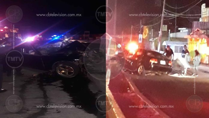 Muere policía estatal al chocar contra un muro en la salida Quiroga