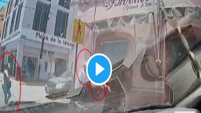Video: Sicarios fingen ser pareja; atacan a balazos a policías