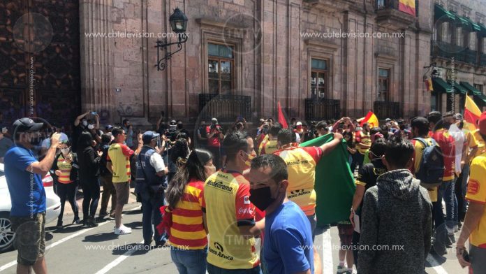 Tránsito y Movilidad despliega operativo vial ante protesta de aficionados a Monarcas