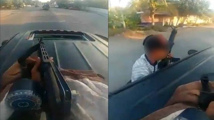 Video: Captan a sicarios fuertemente armados paseándose por Michoacán